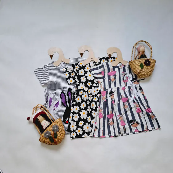 تصویر محصول سویشرت بچگانه طرح دایناسور